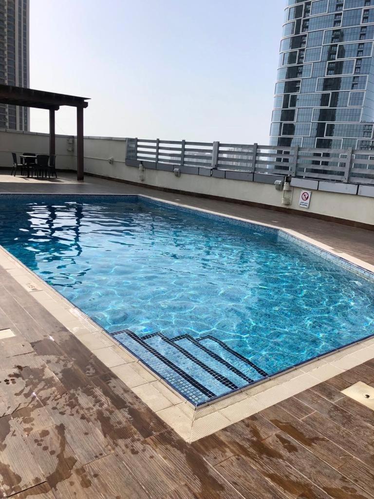 Wonderful Two Bed Room With Full Marina View Dubai Bagian luar foto