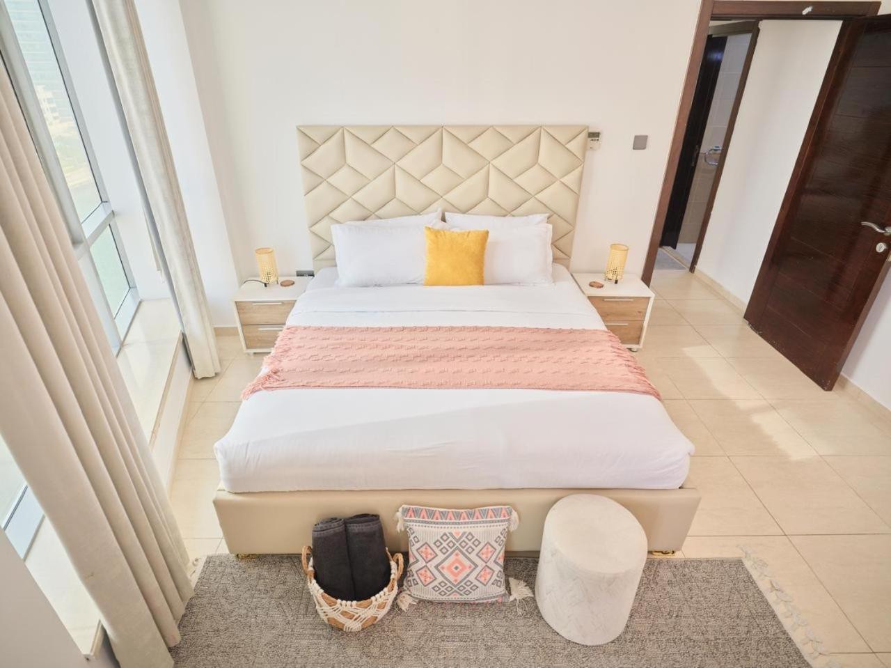 Wonderful Two Bed Room With Full Marina View Dubai Bagian luar foto