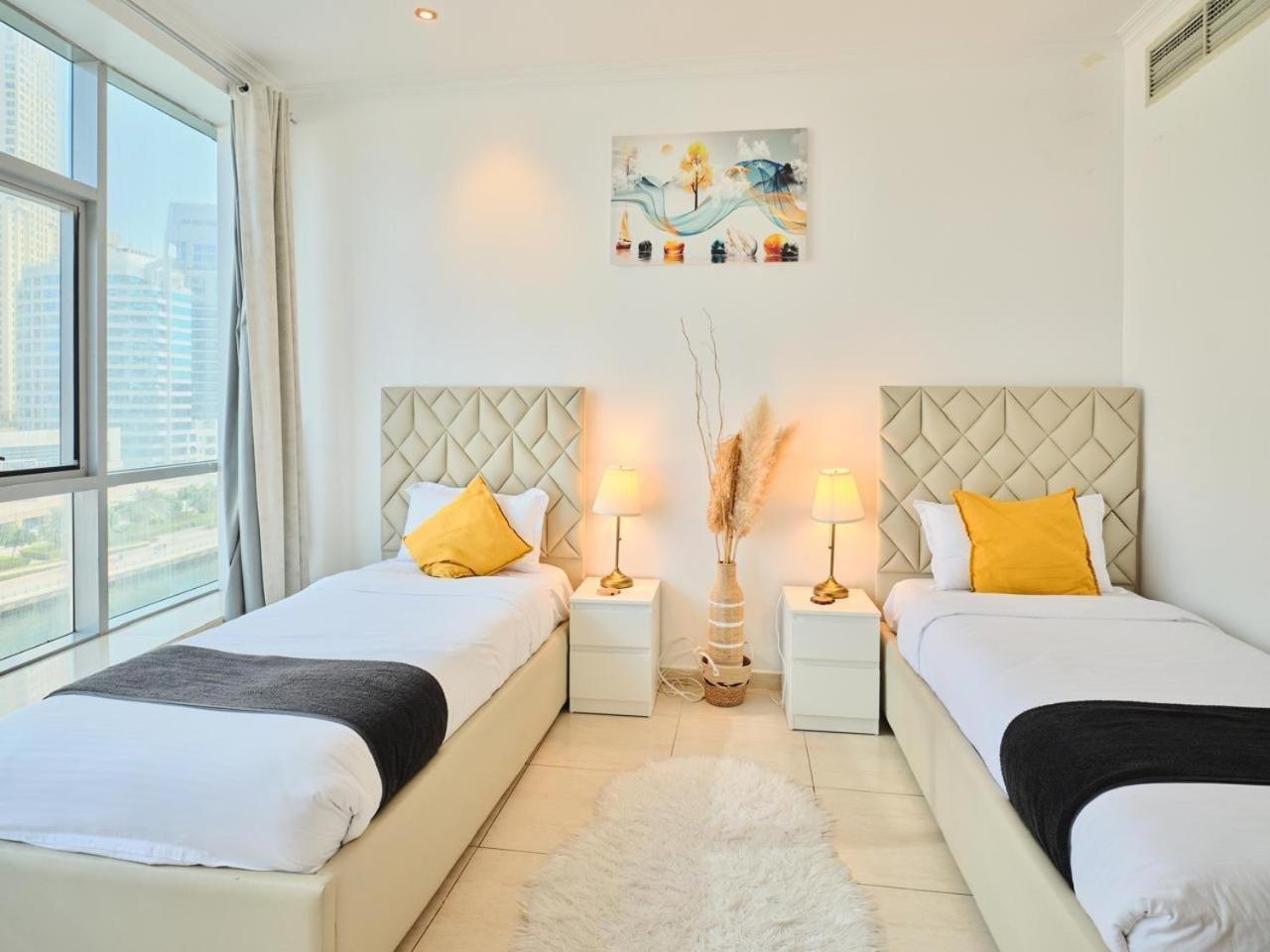 Wonderful Two Bed Room With Full Marina View Dubai Bagian luar foto
